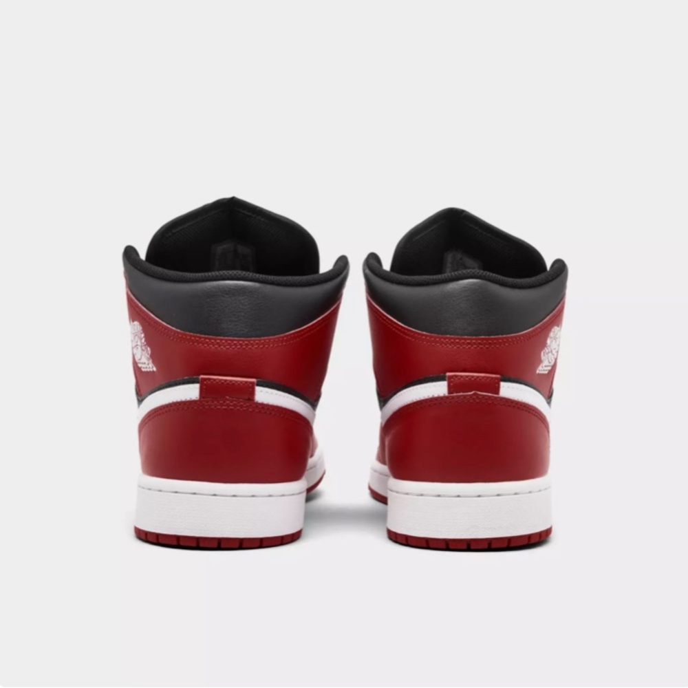 MEN'S AIR JORDAN RETRO 1 MID CASUAL SHOES